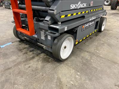 2024 Skyjack SJ4732