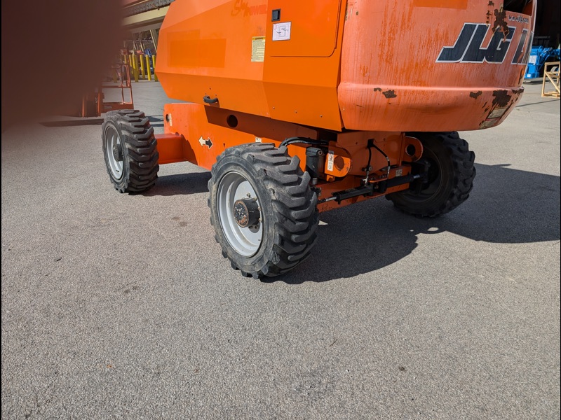 2014 JLG 660SJ