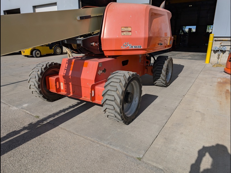 2019 JLG 660SJ