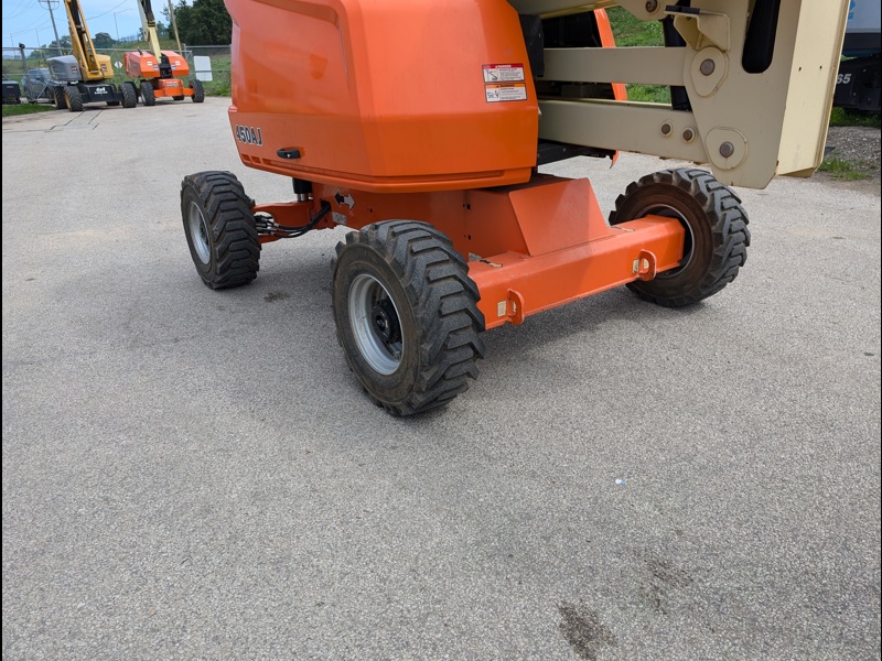 2018 JLG 450AJ