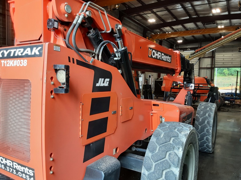 2021 JLG 12054