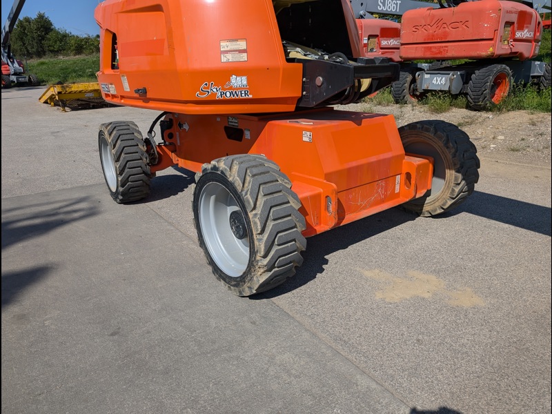 2020 JLG 660SJ