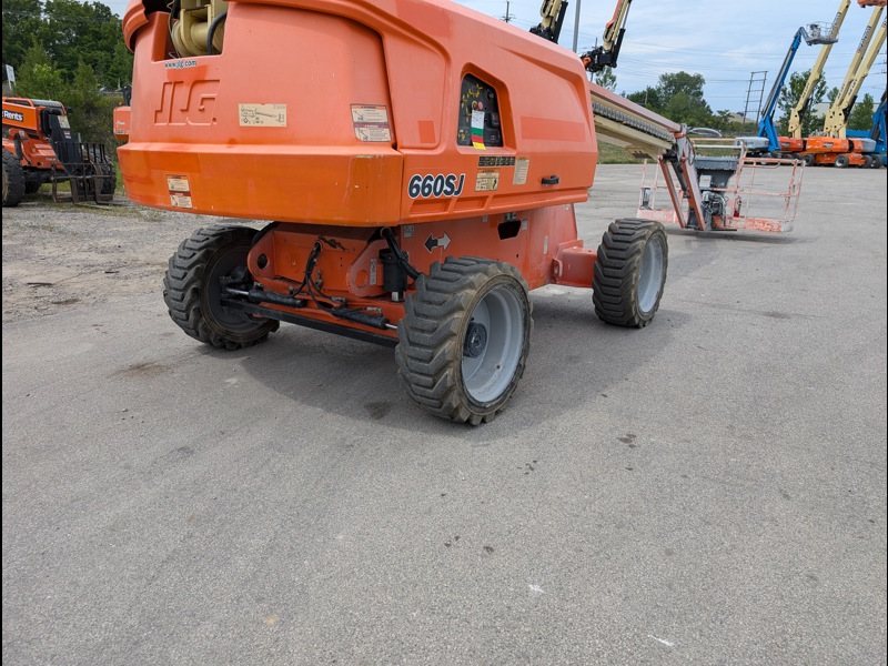 2018 JLG 660SJ