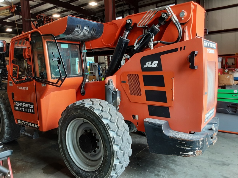 2021 JLG 12054