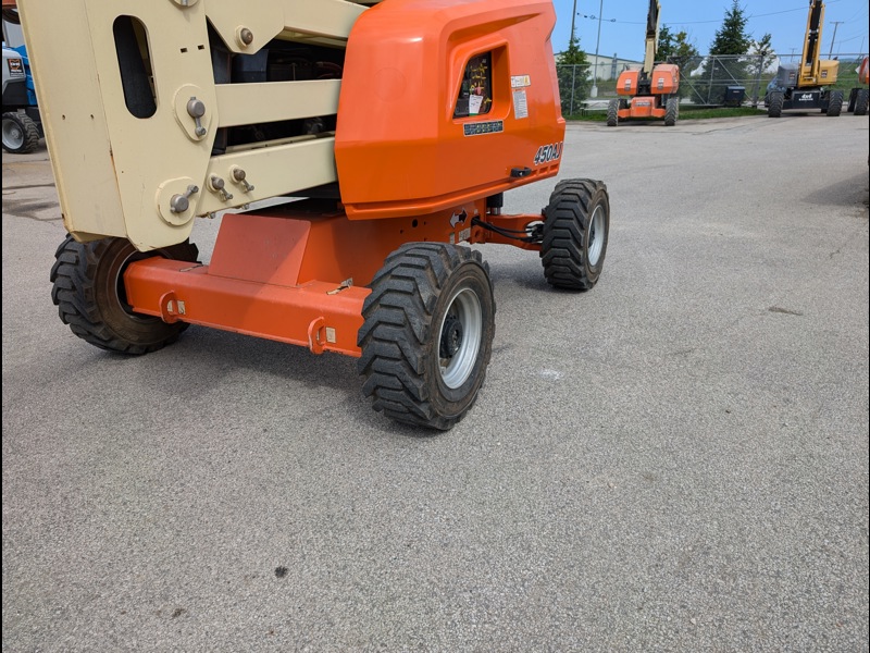 2018 JLG 450AJ