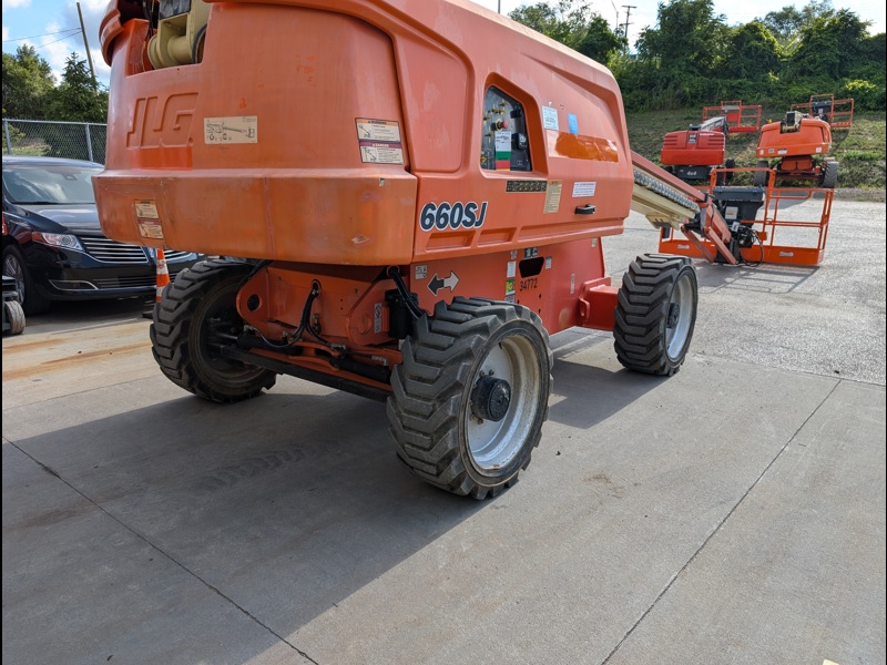 2019 JLG 660SJ