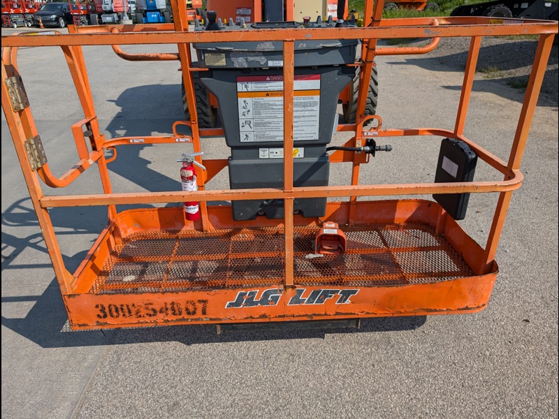 2019 JLG 450AJ