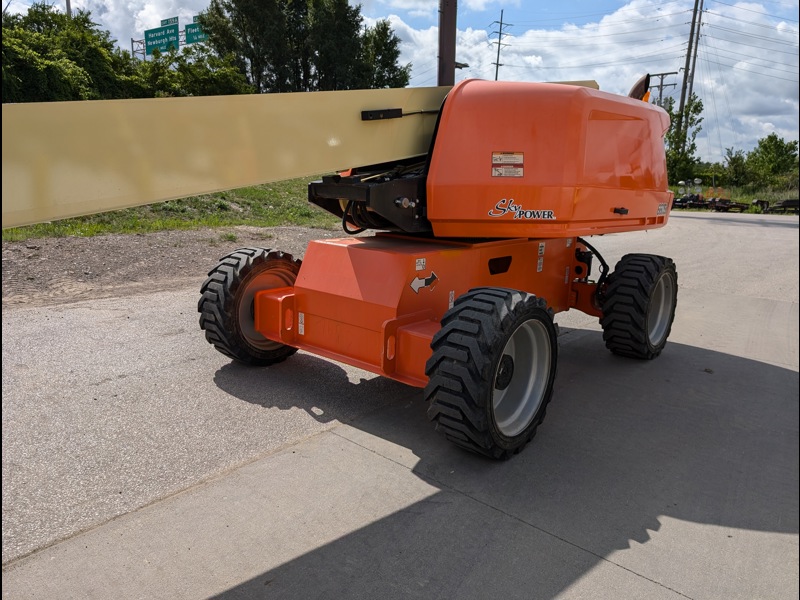 2019 JLG 660SJ