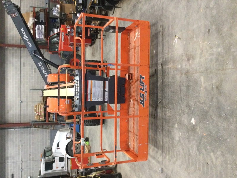 2013 JLG 600S