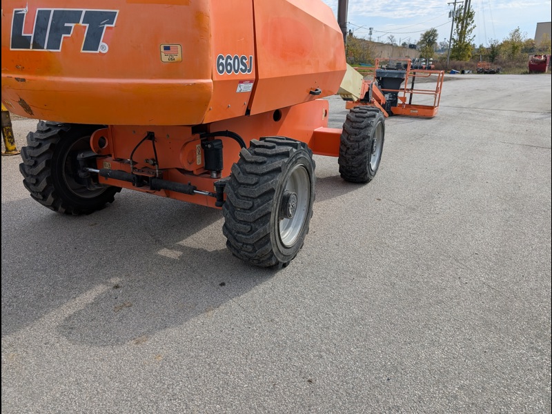 2016 JLG 660SJ