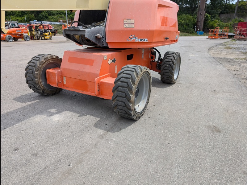 2018 JLG 660SJ