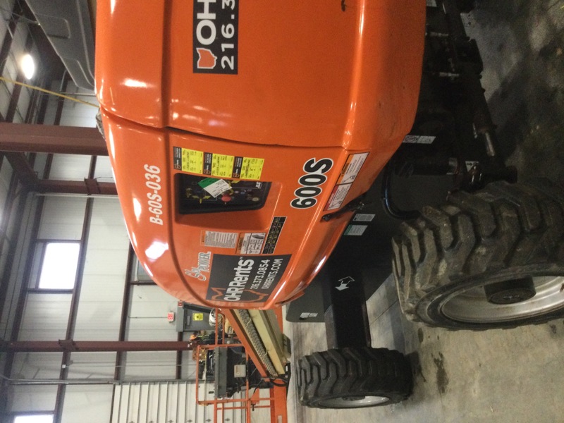 2013 JLG 600S