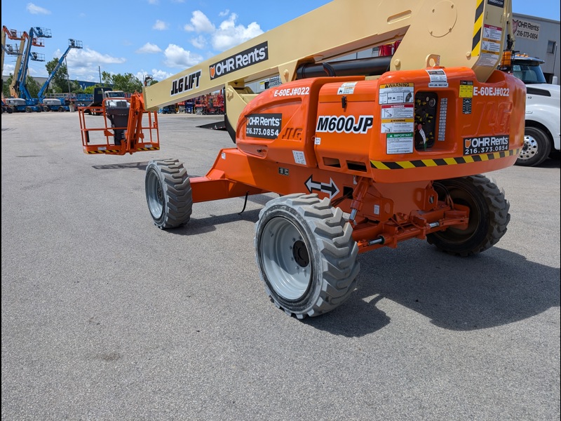 2015 JLG M600JP