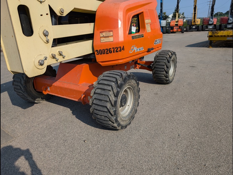 2019 JLG 450AJ