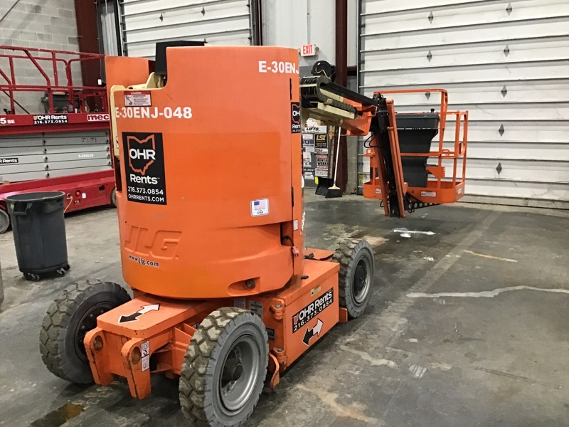 2015 JLG E300AJP