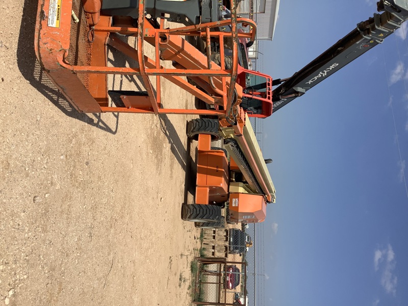 2015 JLG 660SJ