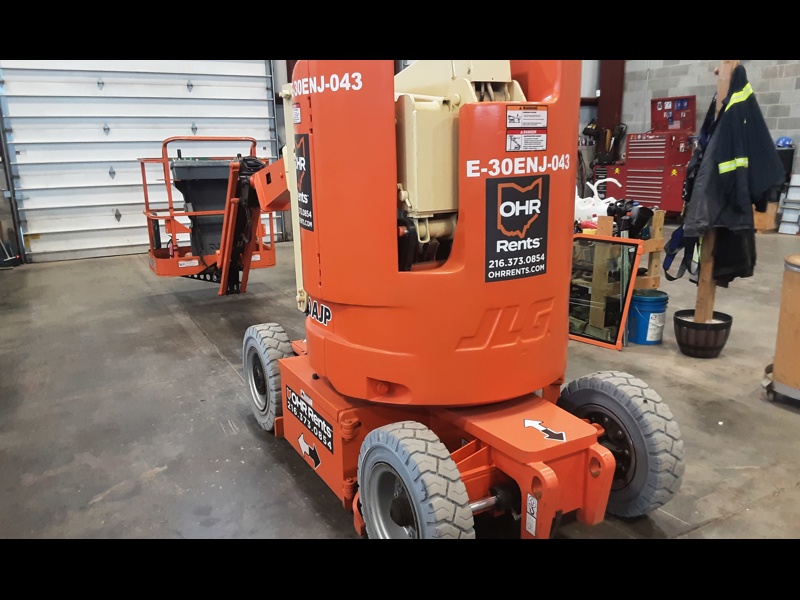 2014 JLG E300AJP