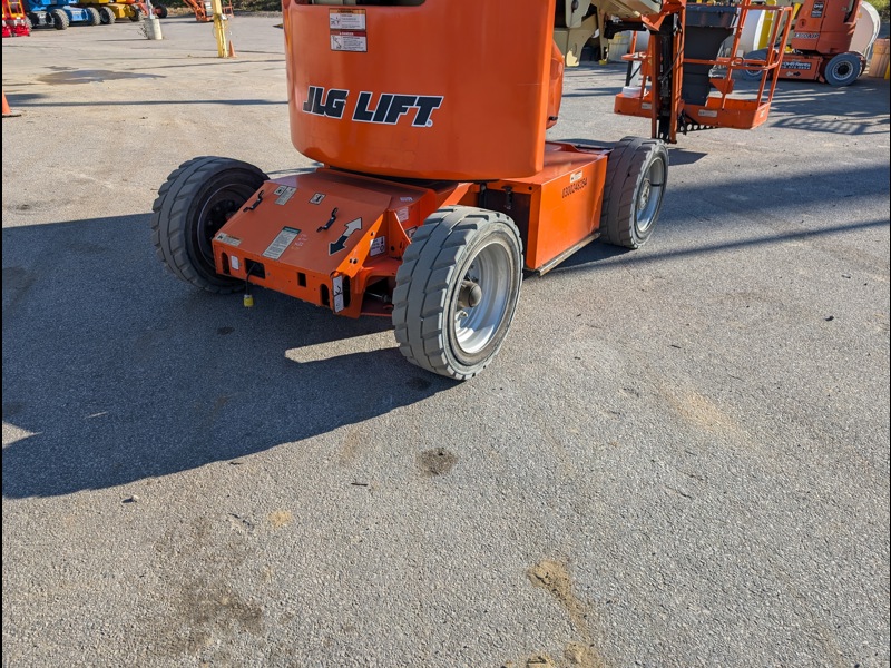 2018 JLG E450AJ