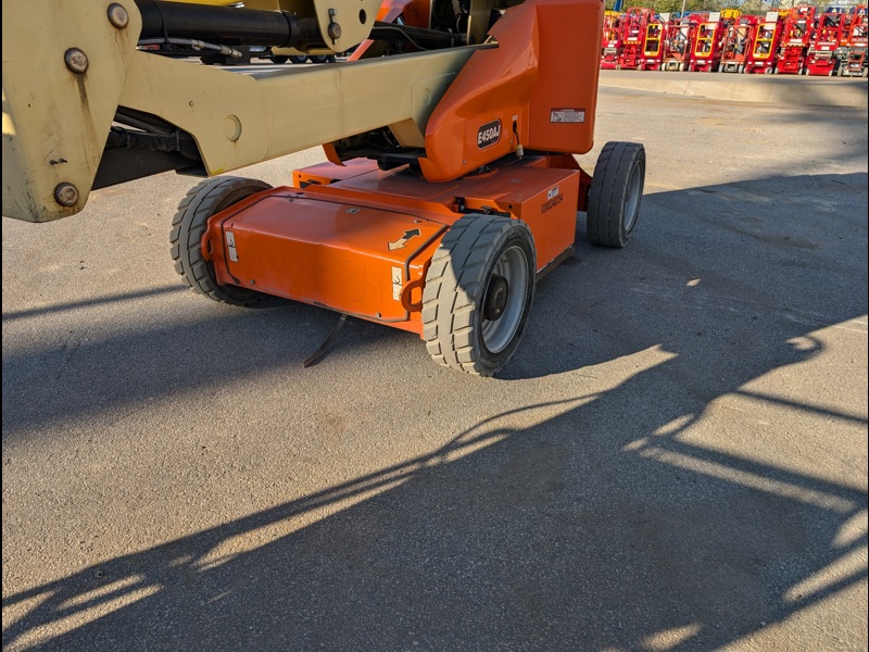 2018 JLG E450AJ