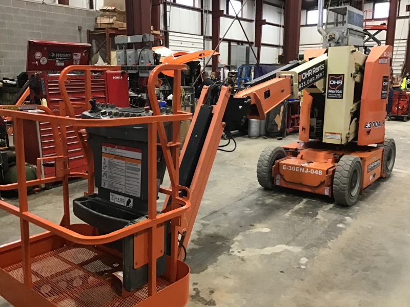 2015 JLG E300AJP