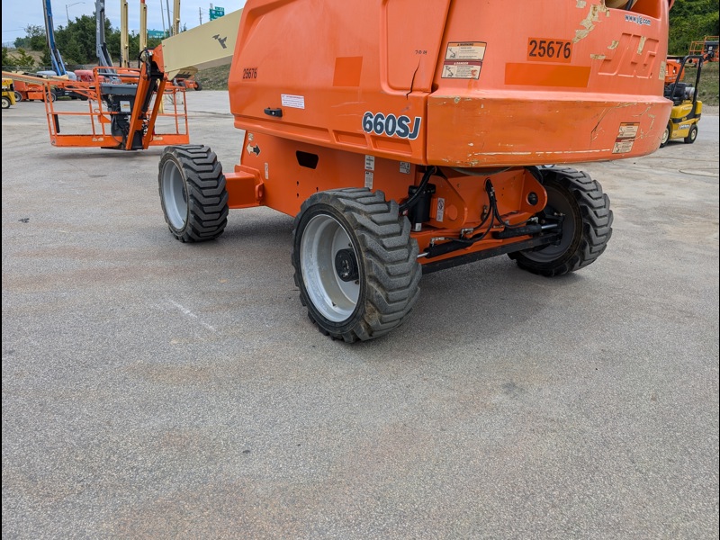 2019 JLG 660SJ