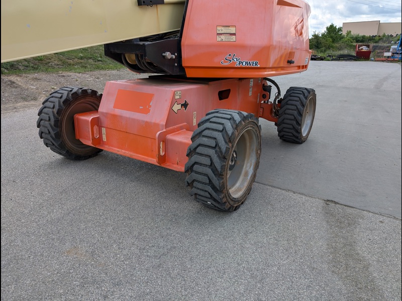 2019 JLG 660SJ